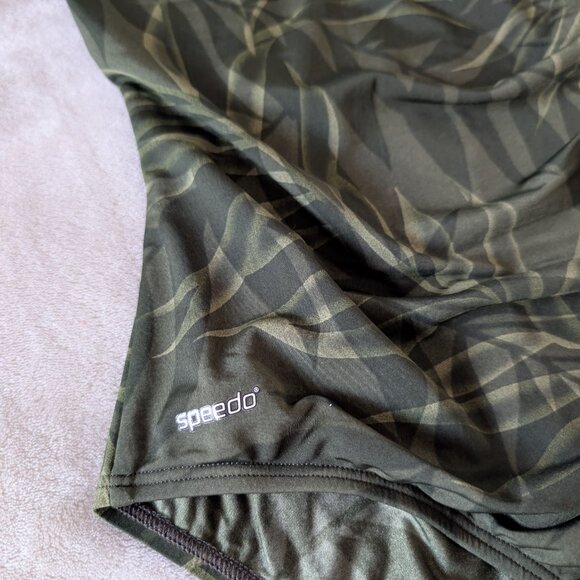Speedo green leaf print one piece swimsuit - Picture 2 of 8